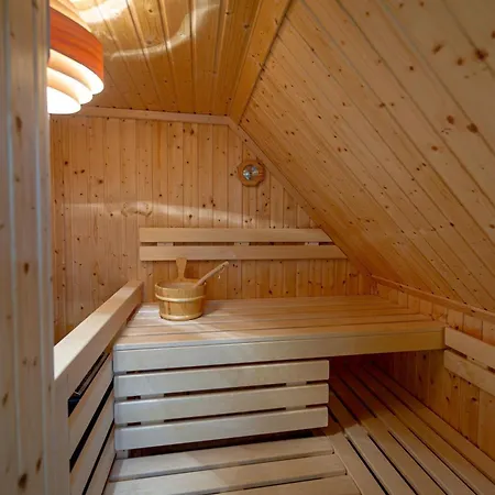 Reethaus Strandzeit In - Haushaelfte 2 Лоббе