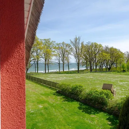 Дом отдыха Reethaus Strandzeit In - Haushaelfte 2 Лоббе