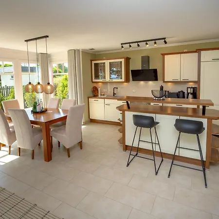 Дом отдыха Reethaus Strandzeit In - Haushaelfte 2 Лоббе