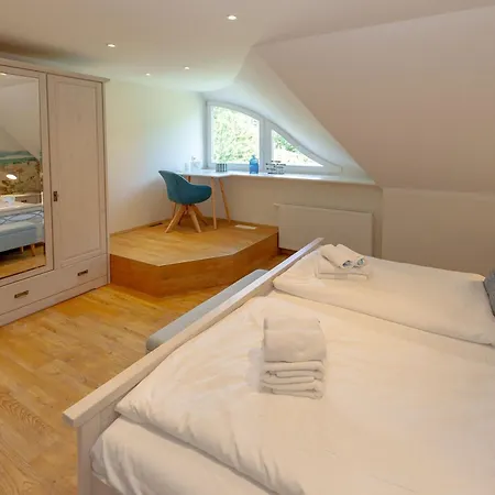 Reethaus Strandzeit In - Haushaelfte 2 * Лоббе